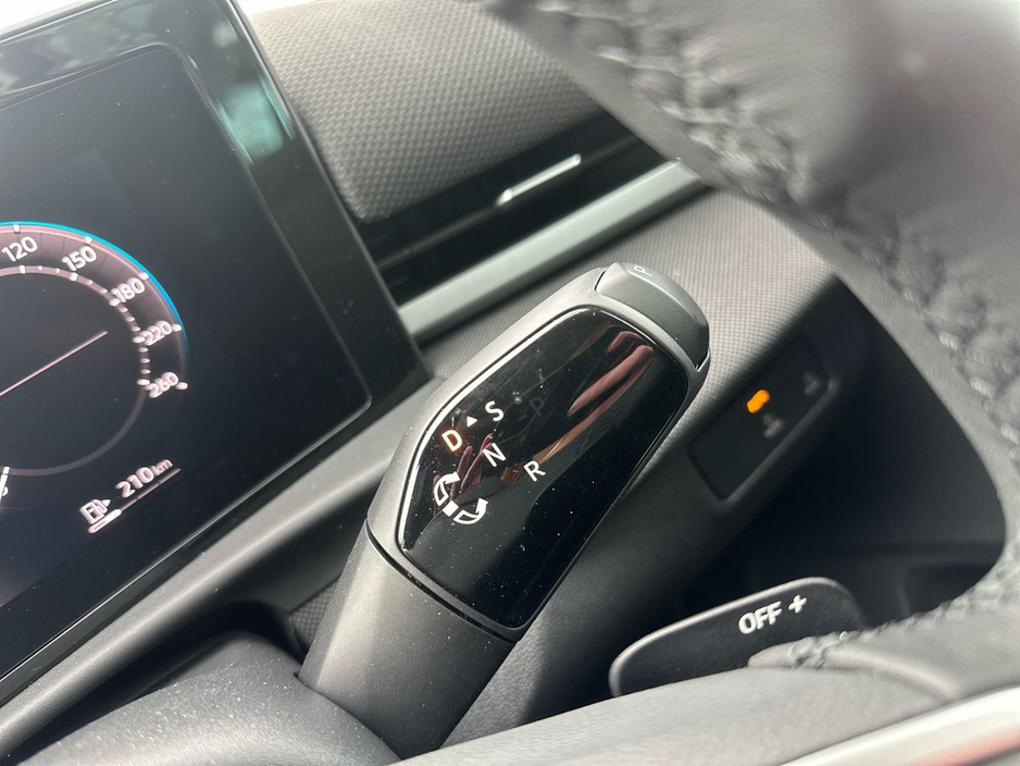 2026 Volkswagen T-Roc - image 10