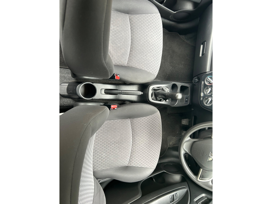 2018 Mitsubishi Space Star - image 18