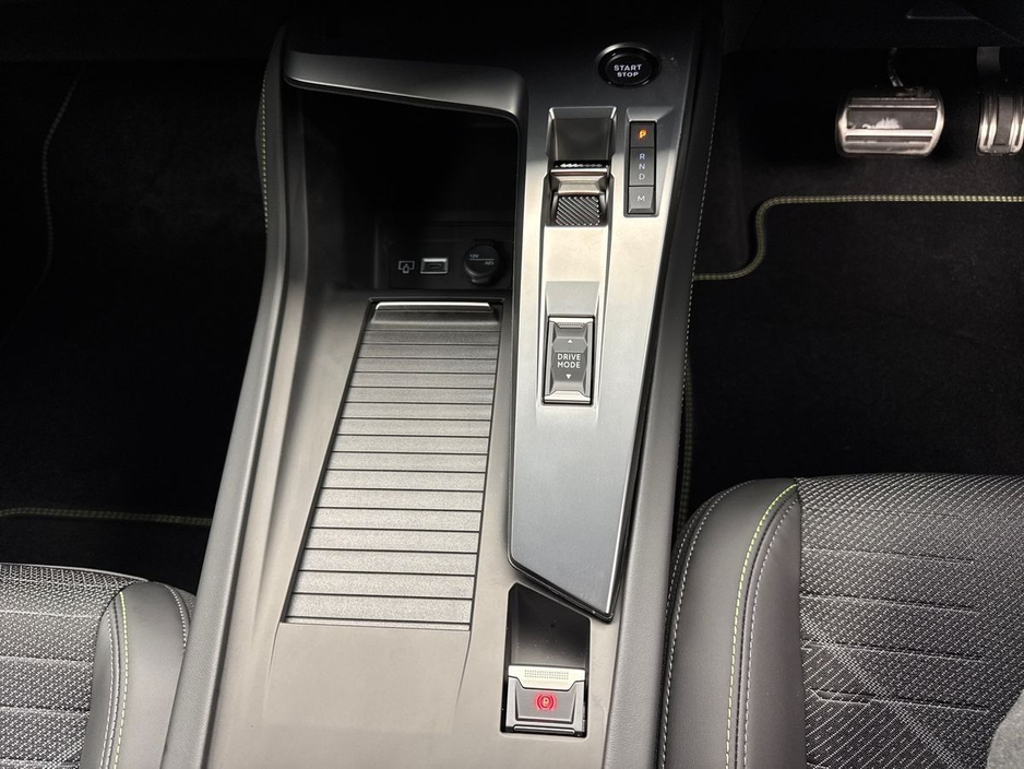 2026 Peugeot 308 - image 16