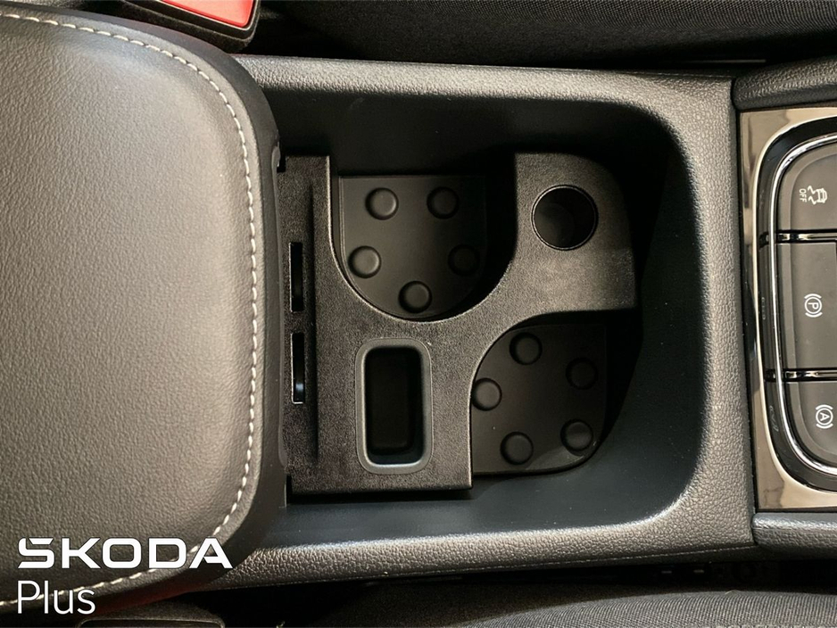 2023 Skoda Karoq - image 24