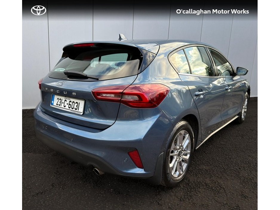 2023 Ford Focus - image 3