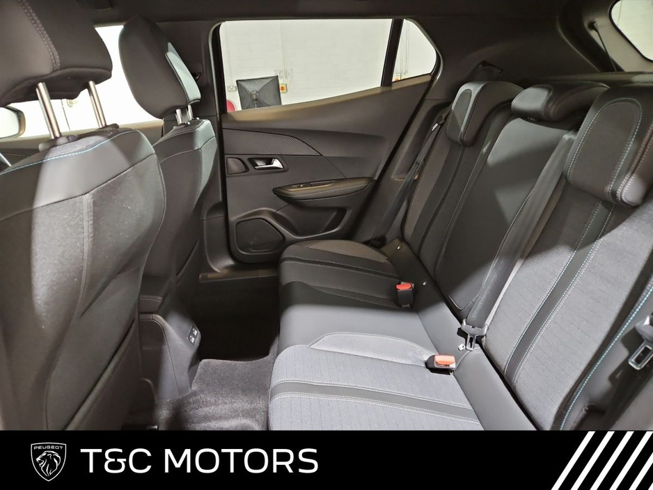 2023 Peugeot 2008 Automatic - Heated Seats - Reversing Camera & Sensors, 18" Diamond Cut Alloy Wheels, Cruise Control, Apple Car Play/Android Auto €27,995