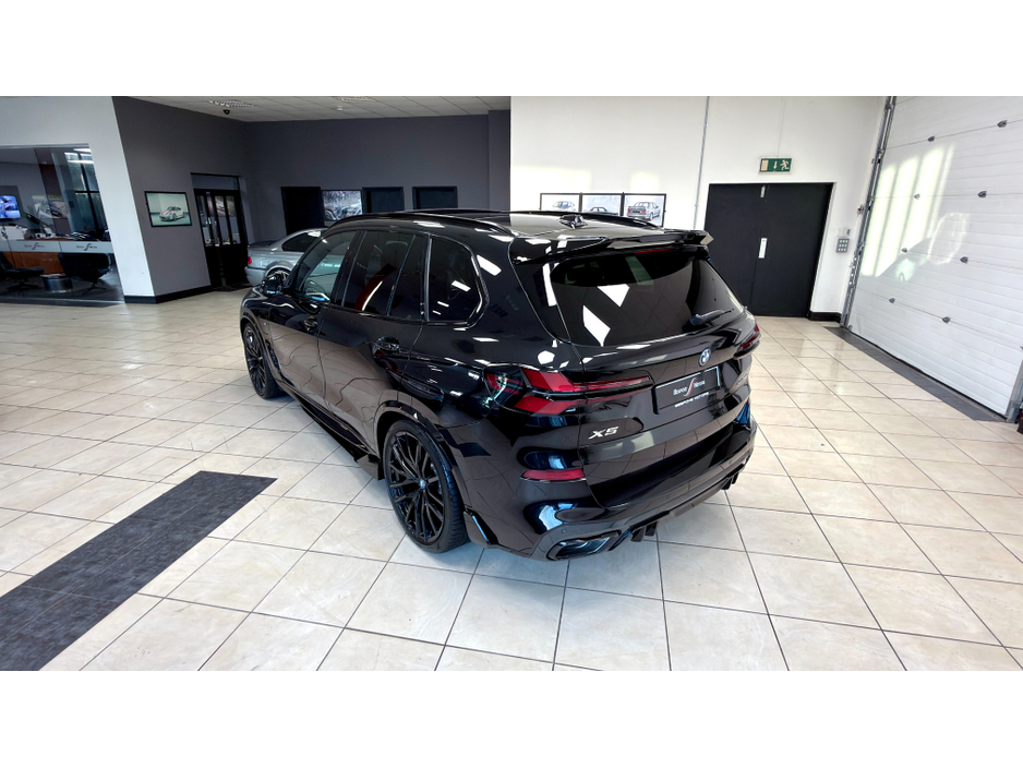 2024 BMW X5 XDRIVE50E M SPORT PRO €90,950