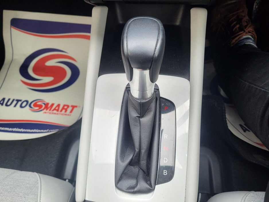 2023 Honda Jazz - image 11