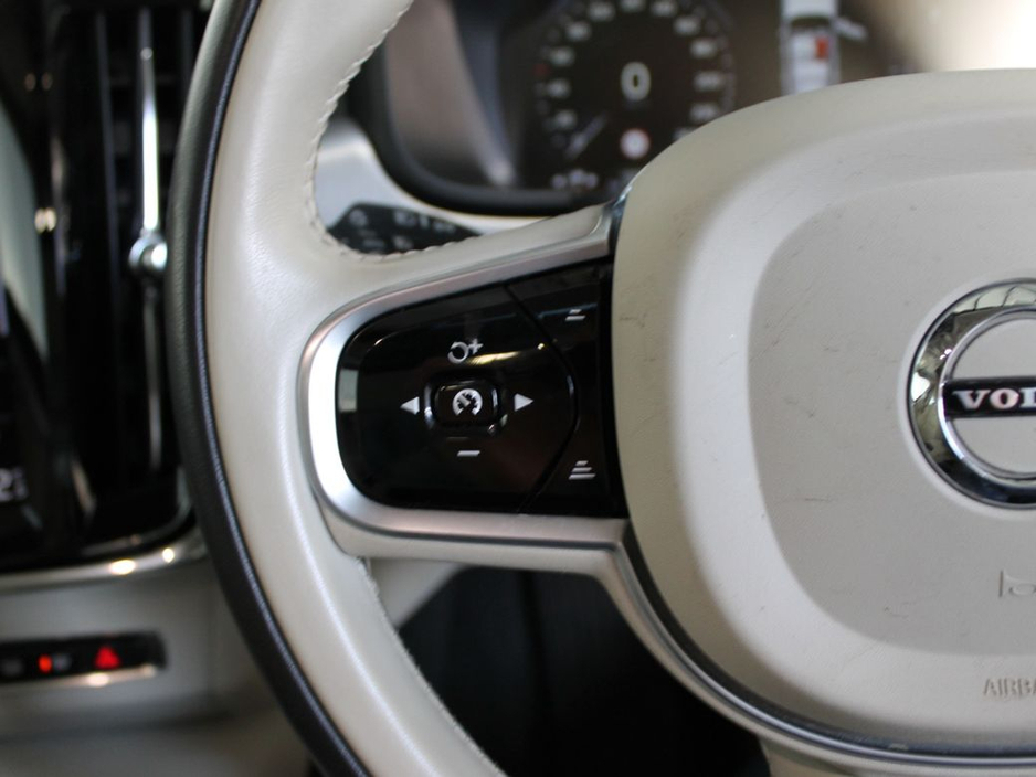 2019 Volvo V90 D4 MOM 5DR Auto €29,499