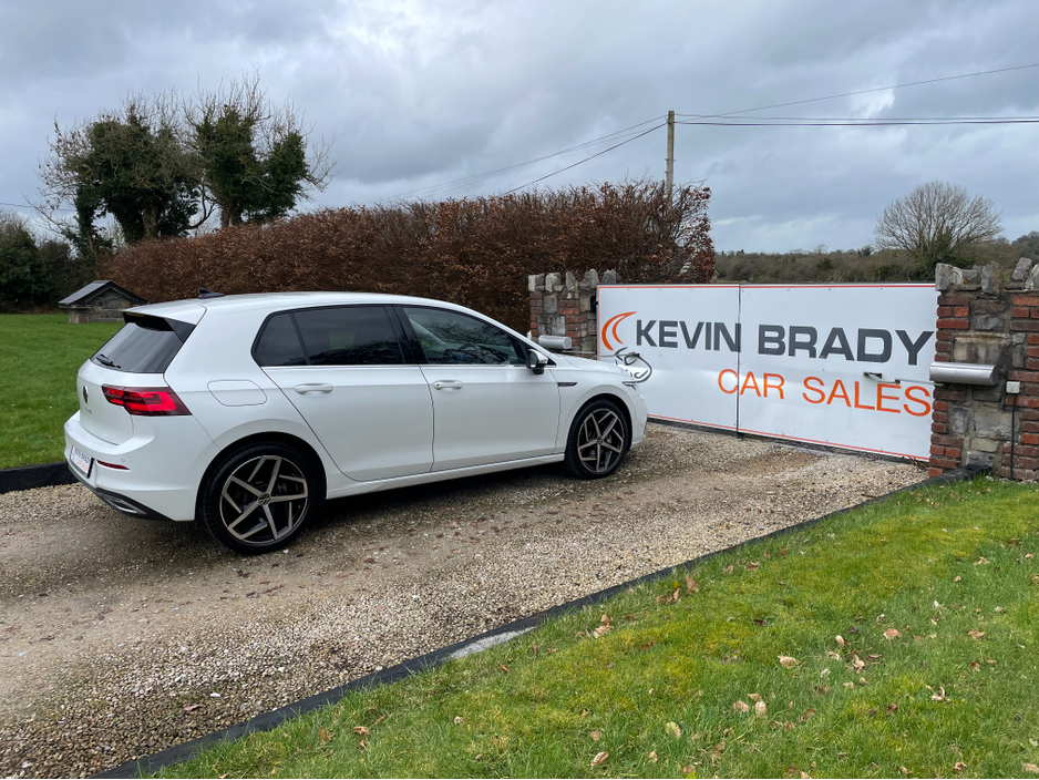 2024 Volkswagen Golf 2.0 TDI 150 BHP DSG STYLE 5 DOOR. €34,950