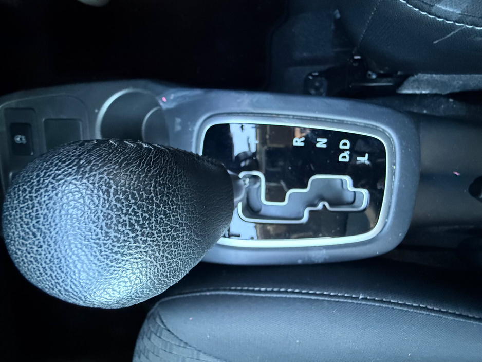 2016 Mitsubishi Mirage - image 12