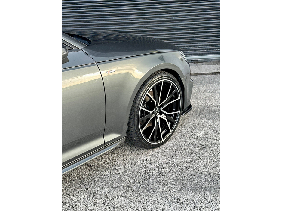 2018 Audi A4 - image 8