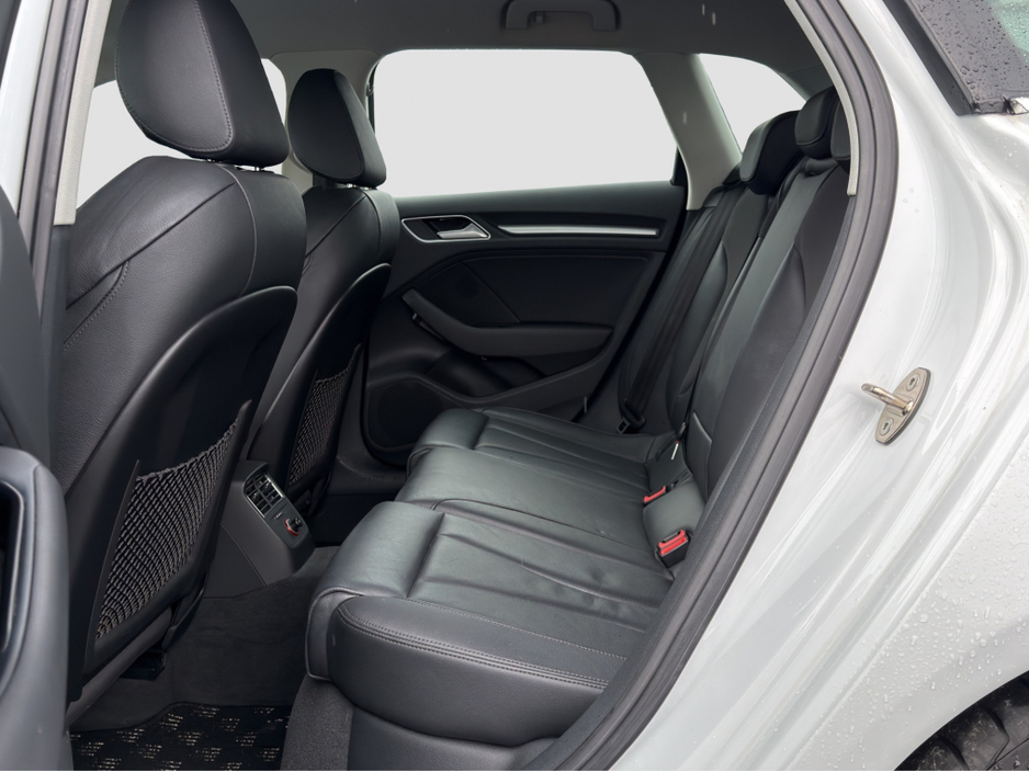 2015 Audi A3 - image 14