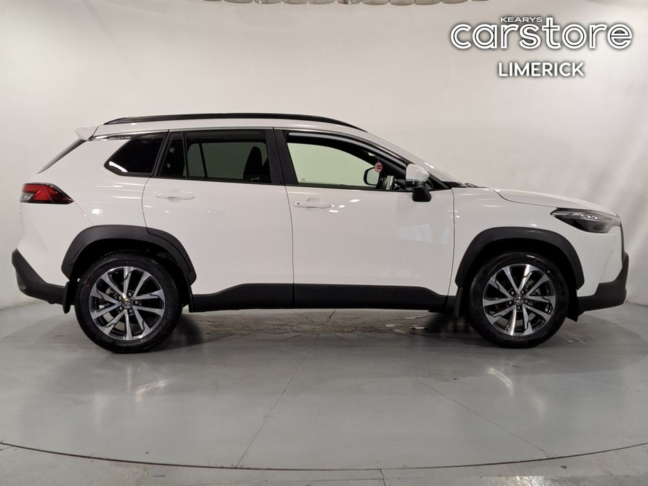 2024 Toyota Corolla Cross 1.8 Hybrid Luna Hatchback €36,880