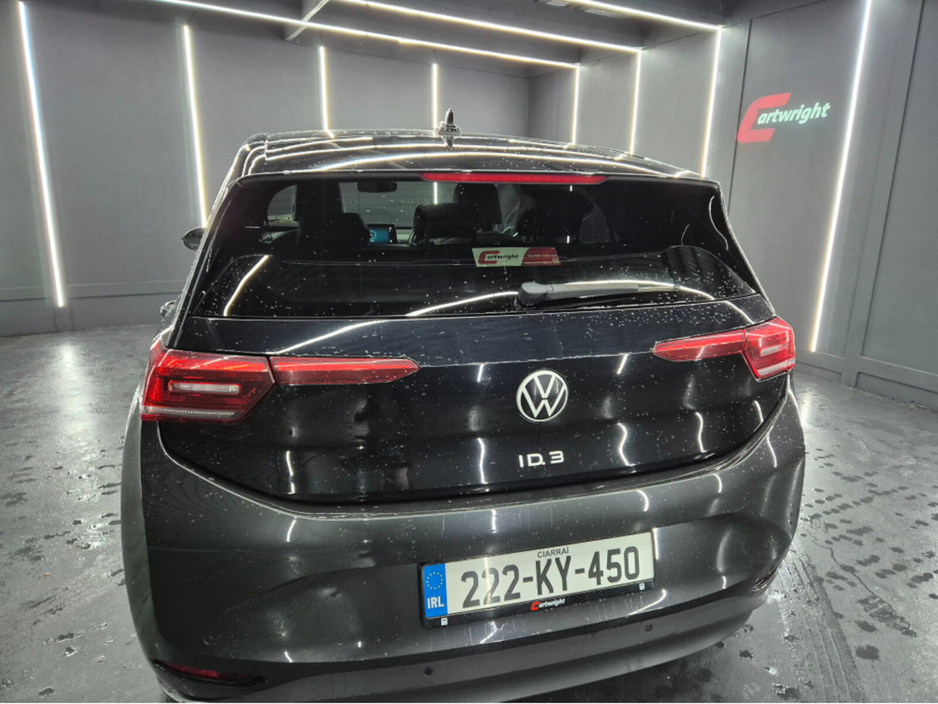 2022 Volkswagen ID.3 - image 8