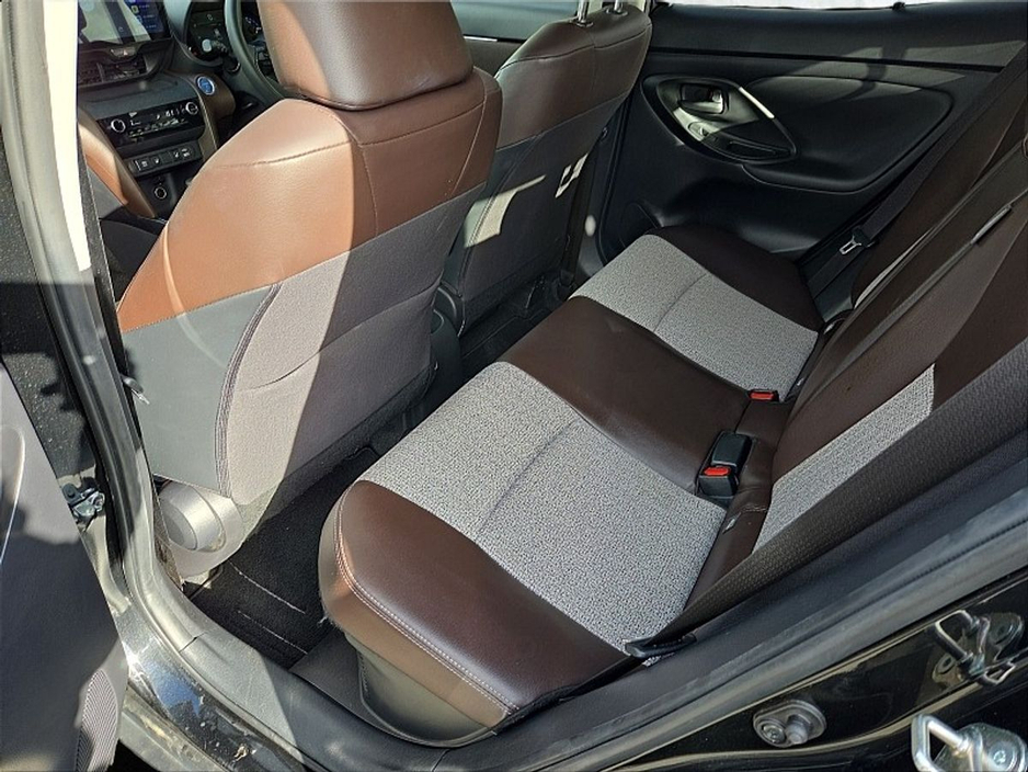 2021 Toyota Yaris Cross - image 8