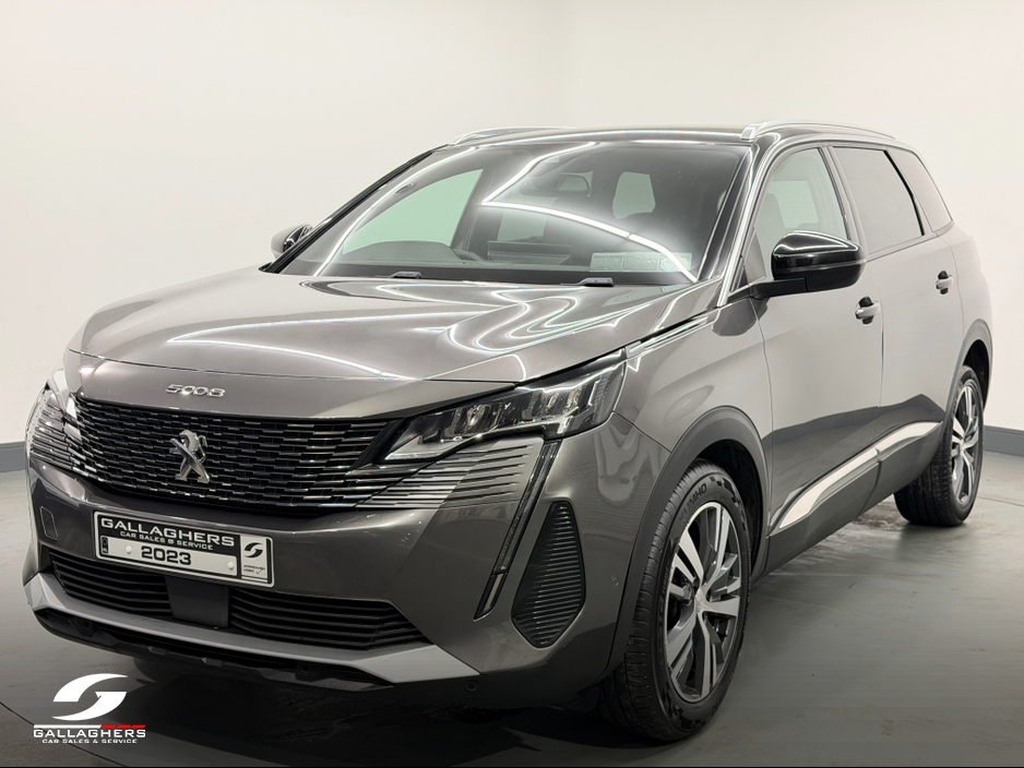 2023 Peugeot 5008 - image 2