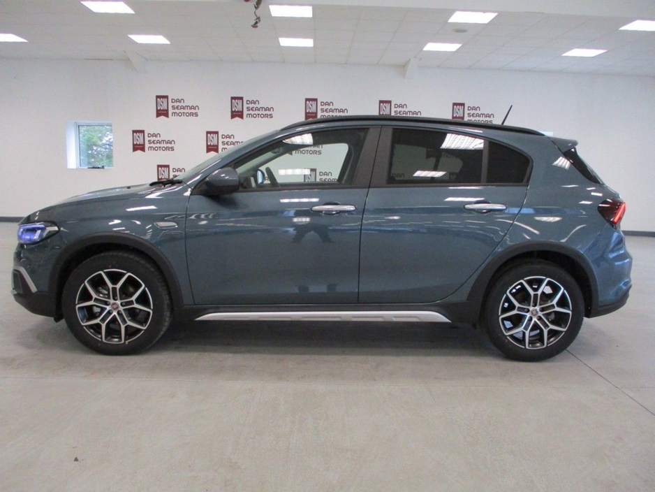 2025 Fiat Tipo Tipo Cross 1.5 MHEV 130HP €34,145