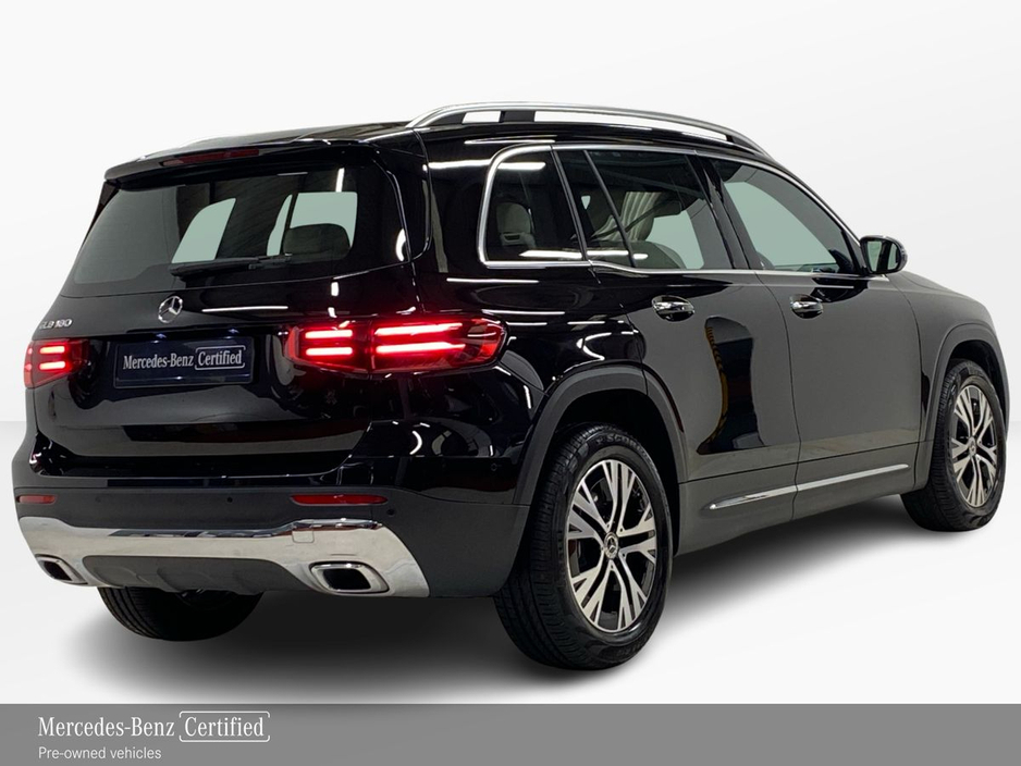 2025 Mercedes-Benz GLB - image 3