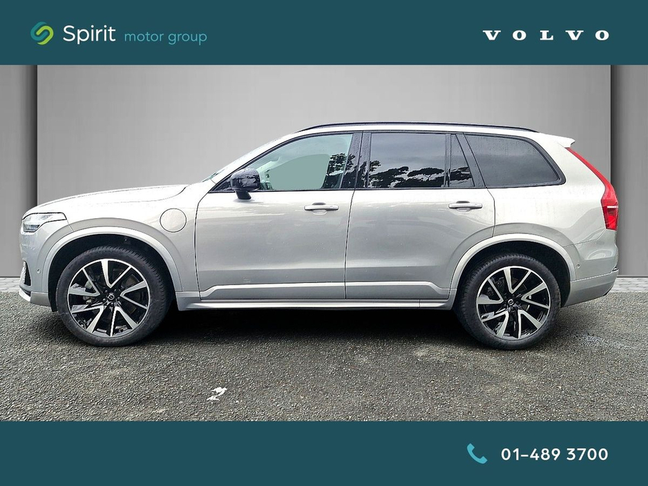 2022 Volvo XC90 - image 5