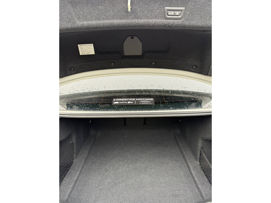 2020 BMW 3 Series - image 17