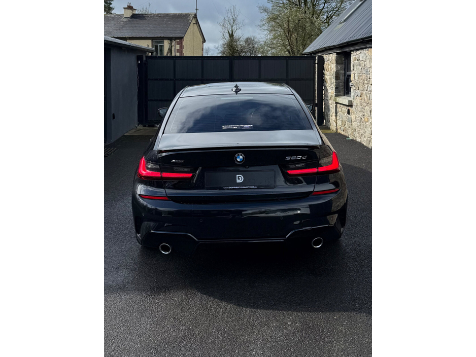 2020 BMW 3 Series - image 5