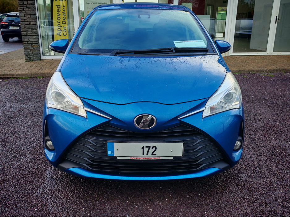 2017 Toyota Yaris - image 10