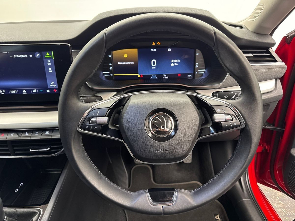 2024 Skoda Octavia - image 13
