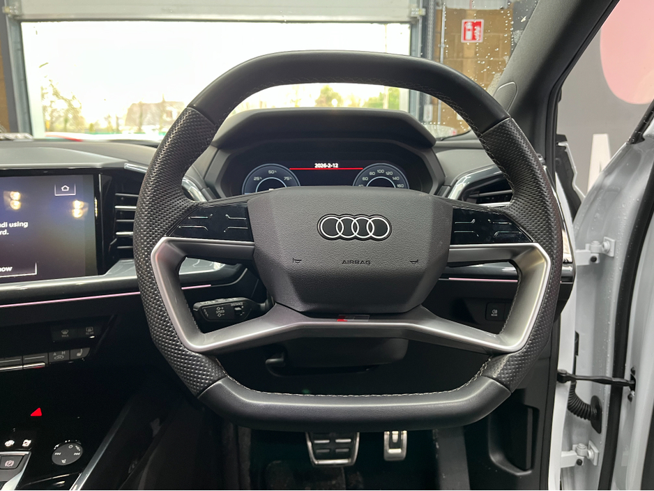 2023 Audi Q4 e-tron €35950 2023 AUDI Q4 E-TRON SPORTBACK 40 SLINE ELECTRIC AUTOMATIC / CRUISE CONTROL / 360° PARKING CAMERA / ELECTRIC MEMORY HEATED REAR & FRONT SEATS / PADDLE SHIFTERS / APPLE CARPLAY / AMBIENT LIGHTS €35,950