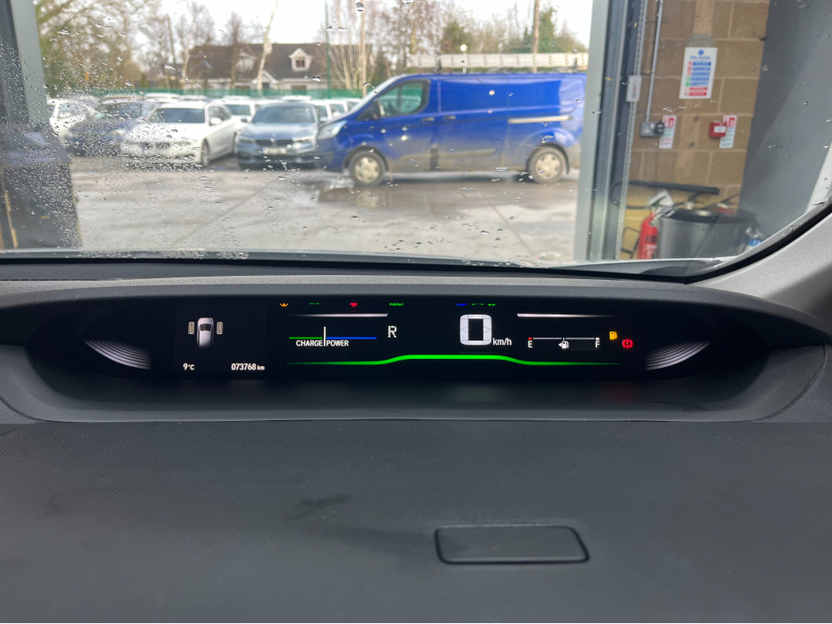 2021 Honda Stepwagon - image 22