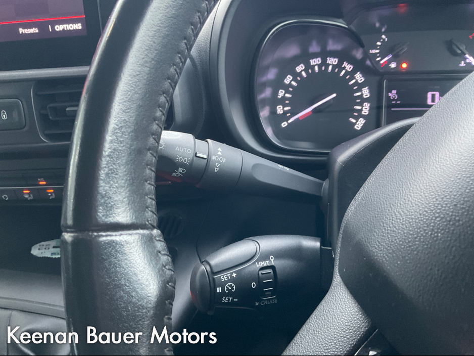 2020 Citroen Berlingo - image 17