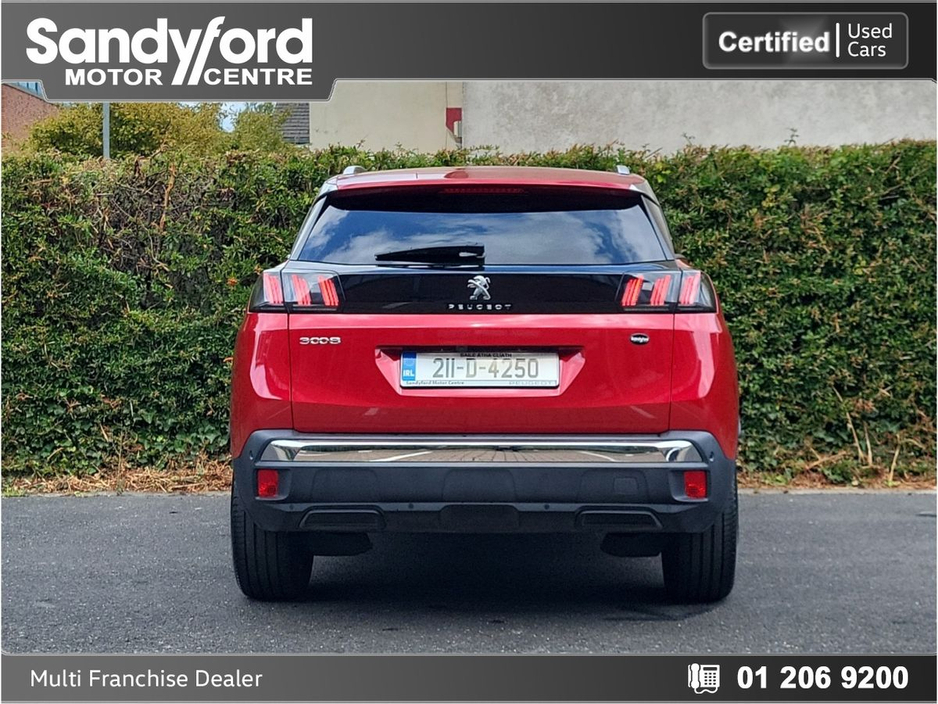 2021 Peugeot 3008 - image 6