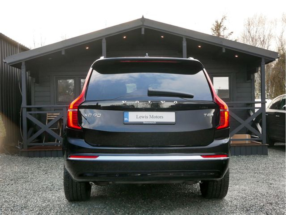 2025 Volvo XC90 - image 5