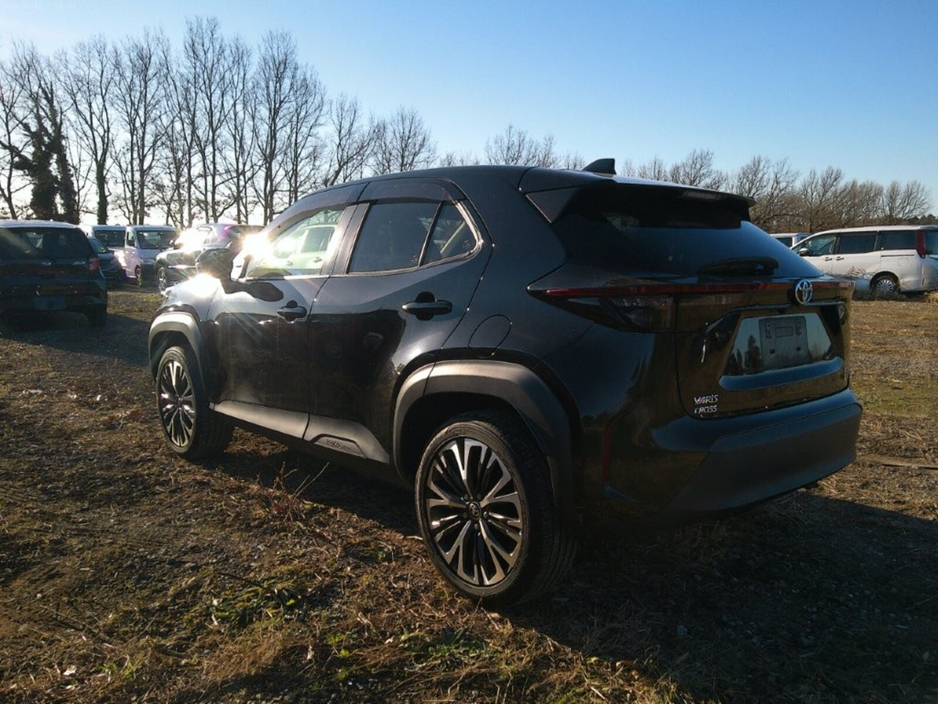 2020 Toyota Yaris Cross - image 8