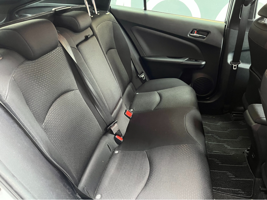 2022 Toyota Prius - image 10