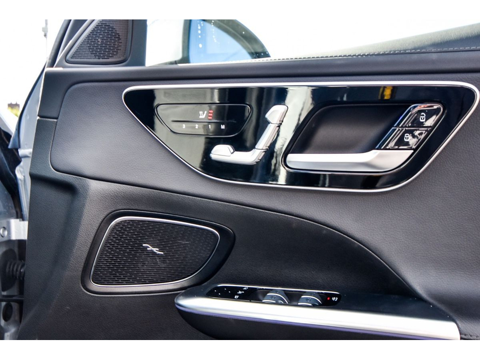 2025 Mercedes-Benz C Class - image 21