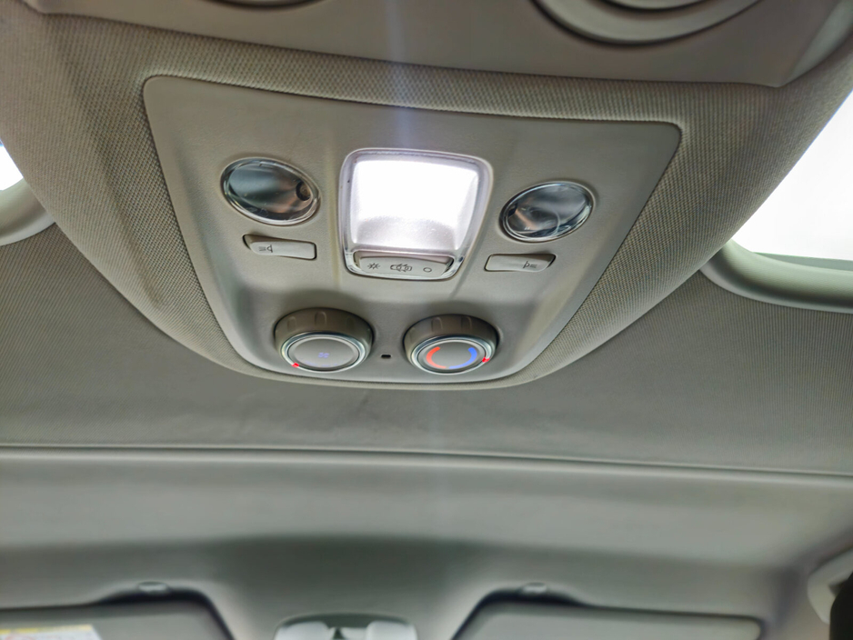 2019 Peugeot Expert  €29,950