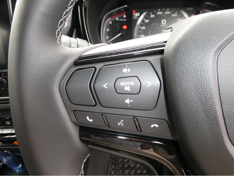 2026 Isuzu D-MAX LSE WITH ROLLER TOP