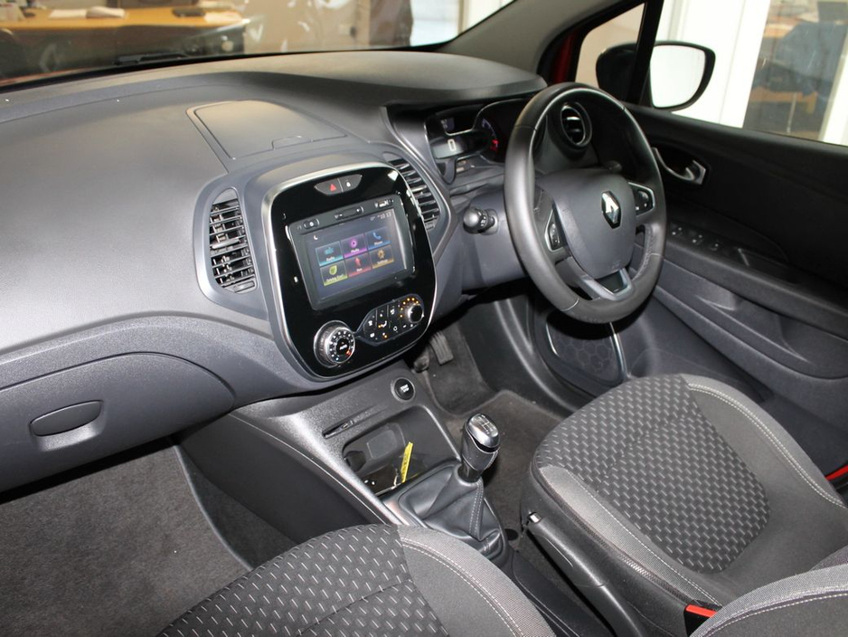 2018 Renault Captur - image 9