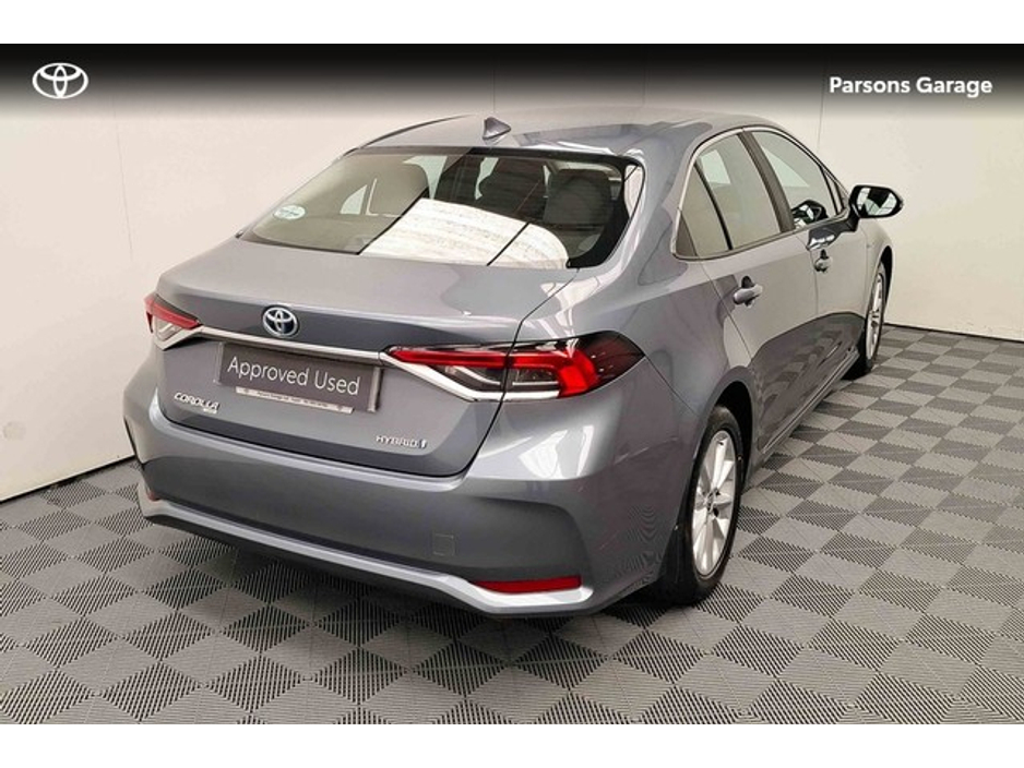 2021 Toyota Corolla - image 2