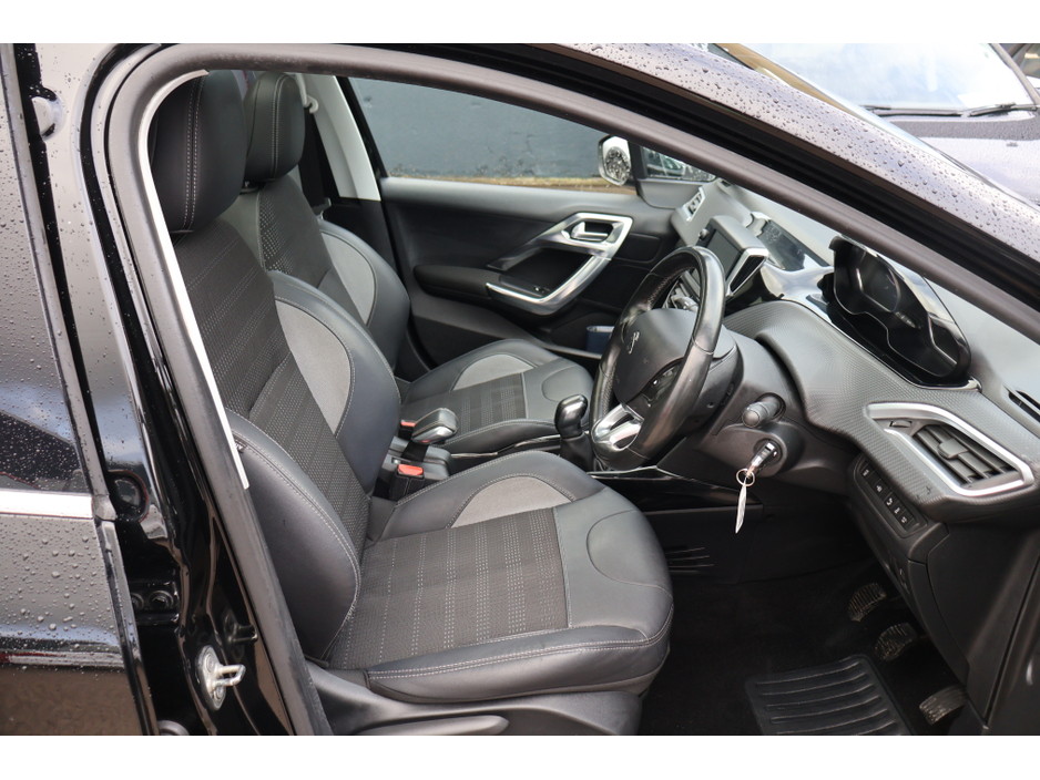 2015 Peugeot 2008 ALLURE Low Mileage Huge Spec €9,495