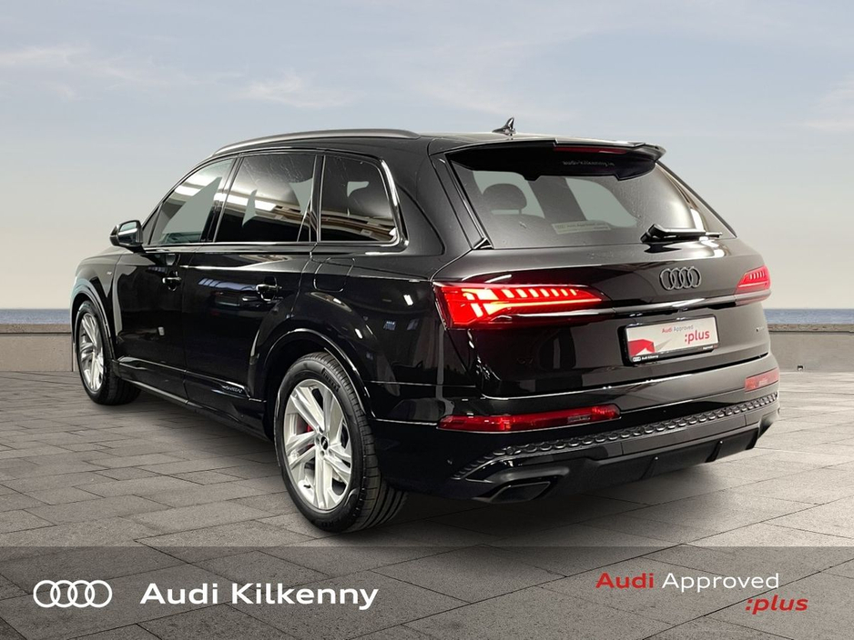 2026 Audi Q7 55 TFSI E Q S LINE €104,900