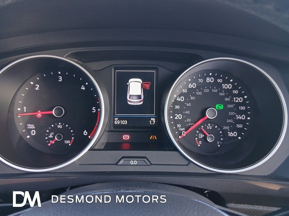 2017 Volkswagen Tiguan - image 19