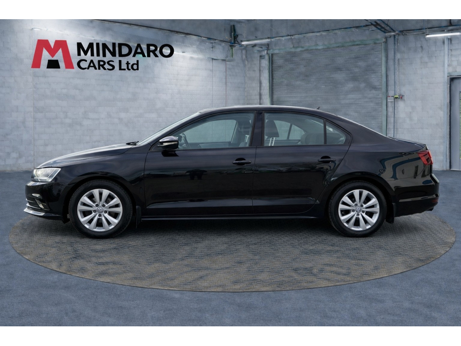 2016 Volkswagen Jetta - image 8