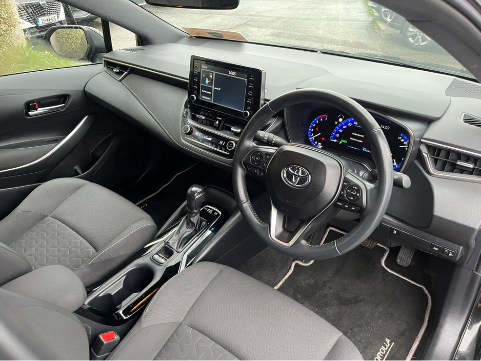2023 Toyota Corolla LUNA HATCHBACK AUTOMATIC 1.8 PETROL //LOW MILES//REVERSE CAMERA//ADAPTIVE CRUISE CONTROL//CARPLAY// €24,950