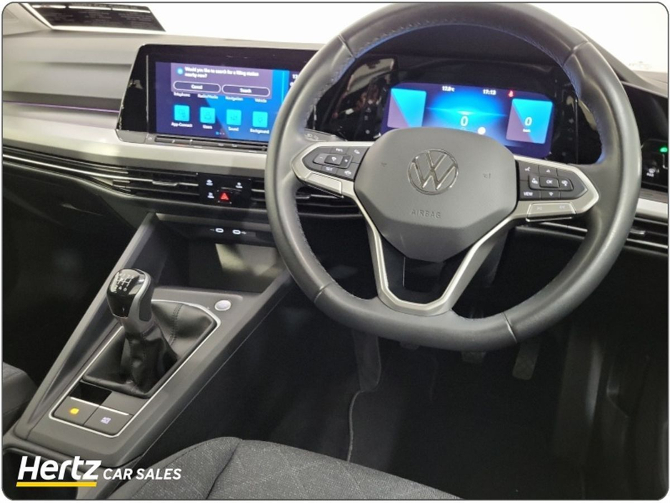 2024 Volkswagen Golf - image 12