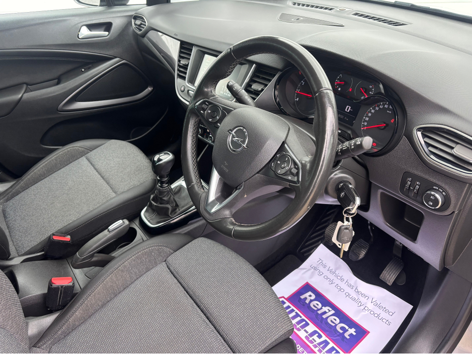 2022 Opel Crossland X - image 6