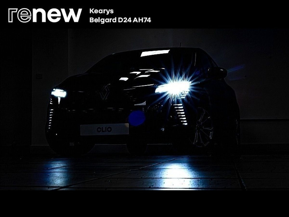 2023 Renault Clio - image 9