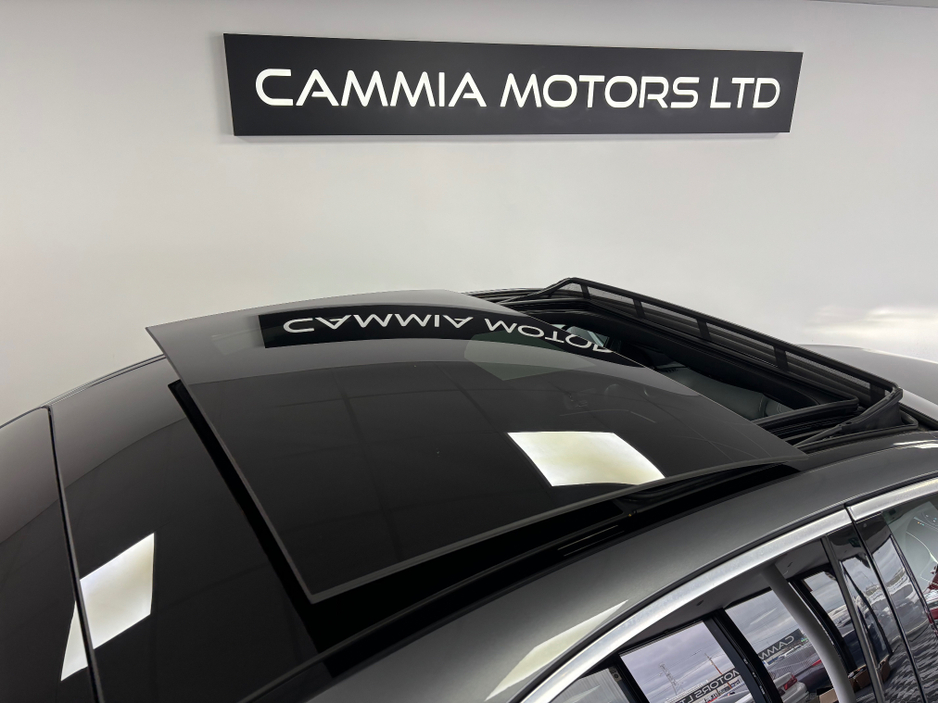 2017 Mercedes-Benz E Class - image 6