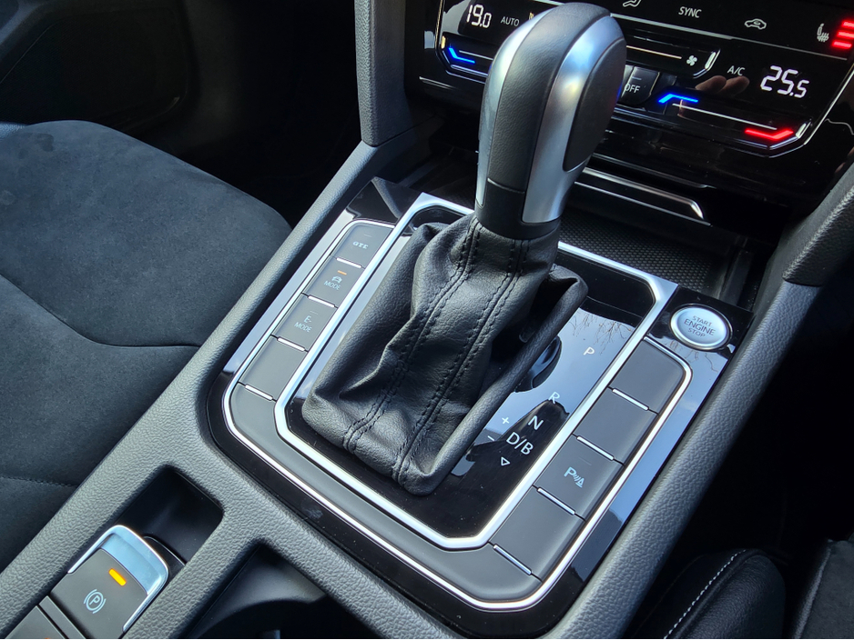 2023 Volkswagen Arteon - image 26