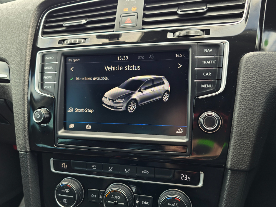 2015 Volkswagen Golf 1.4 TSI HI SPEC HIGHLINE EDITION * ALCANTARA SEATS * REV CAMERA - BLIND SPOT - REAR TRAFFIC ASSIST - SIMI DEALER -  BLUEMOTION €15,450