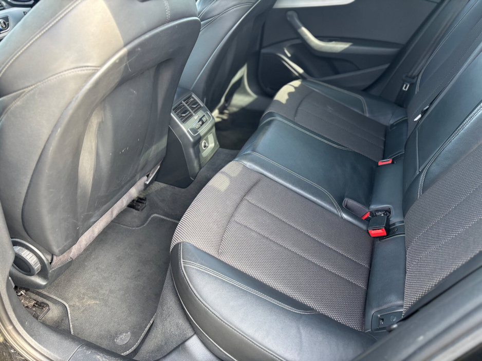 2017 Audi A4 - image 20