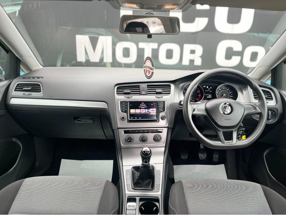 2017 Volkswagen Golf - image 8