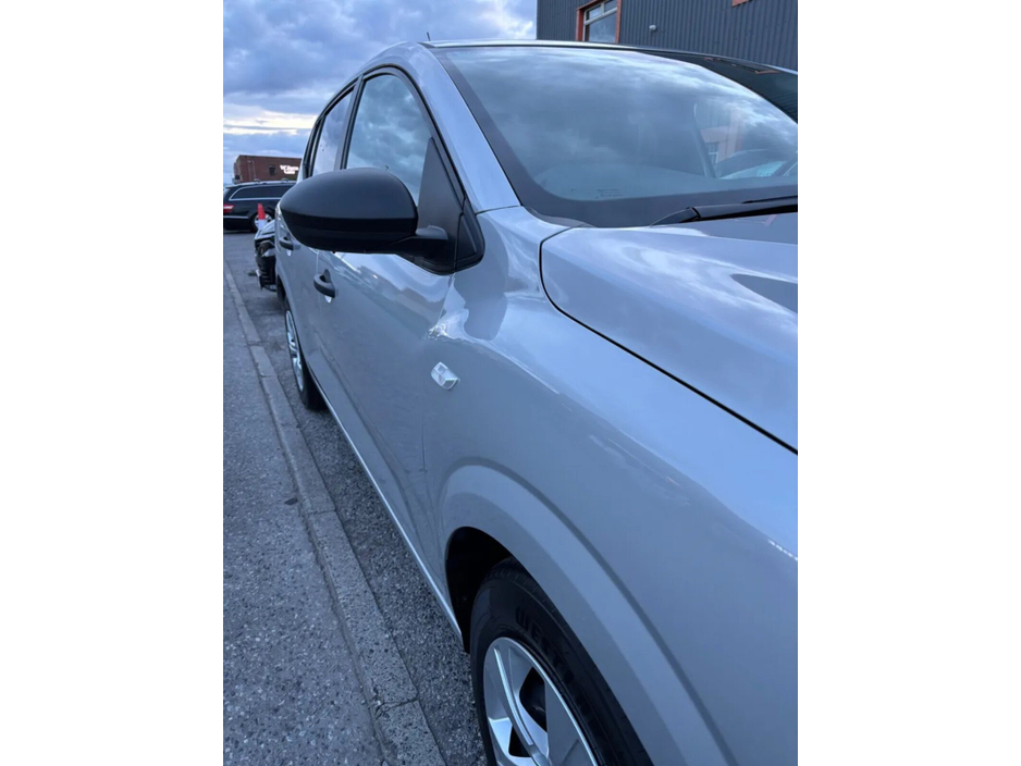 2024 Dacia Sandero TCe 90 Essential €15,500